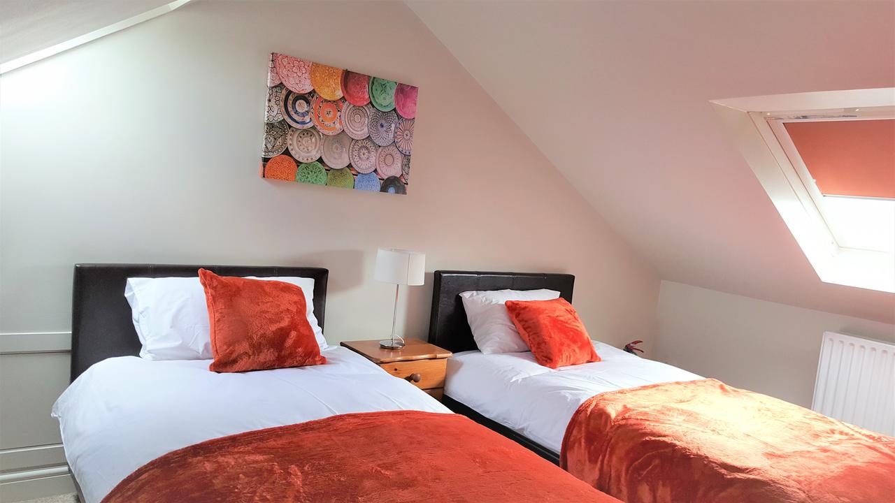 Swindon City Centre Duplex - Entercloud9Sa Ngoại thất bức ảnh