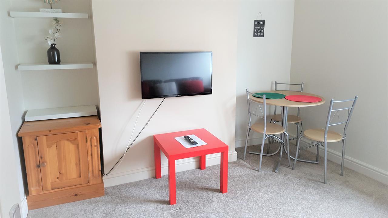 Swindon City Centre Duplex - Entercloud9Sa Ngoại thất bức ảnh