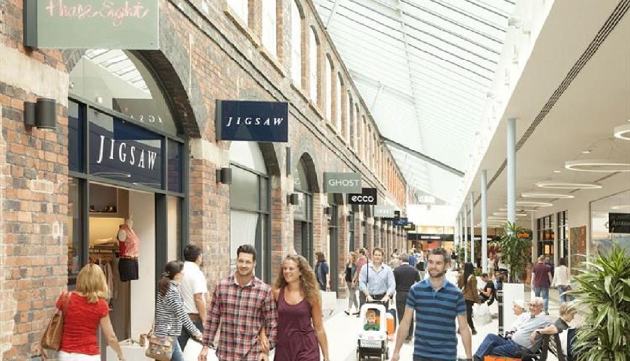 Swindon City Centre Duplex - Entercloud9Sa Ngoại thất bức ảnh